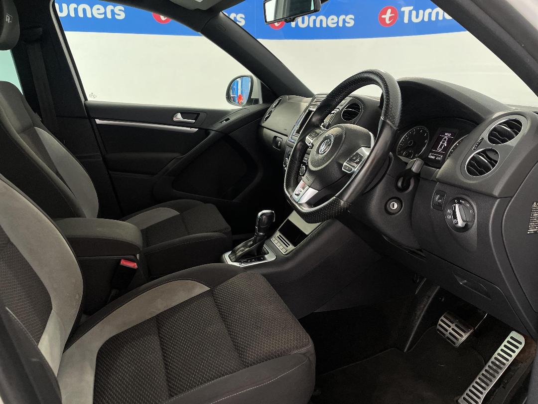 Photo '16' of Volkswagen Tiguan