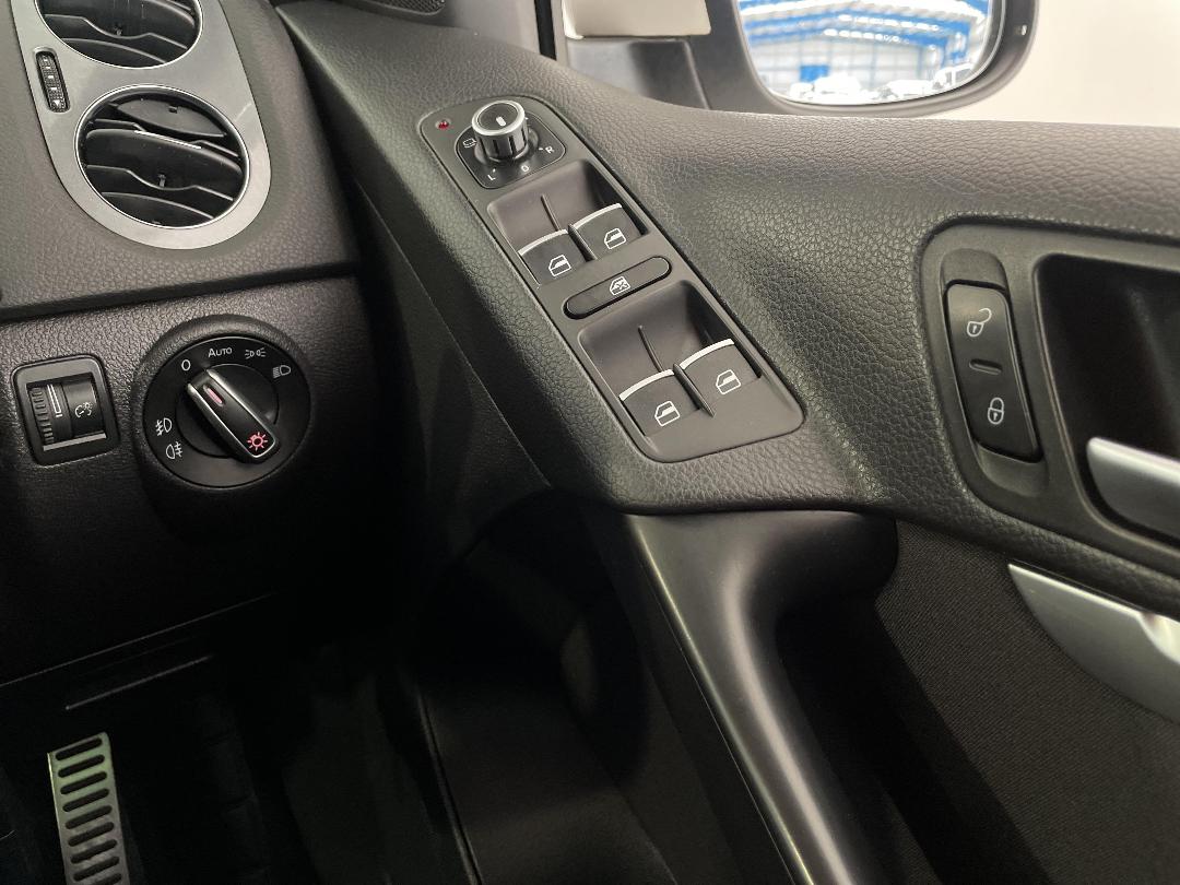 Photo '27' of Volkswagen Tiguan