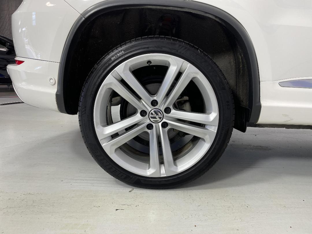 Photo '12' of Volkswagen Tiguan Photo '12' of Volkswagen Tiguan