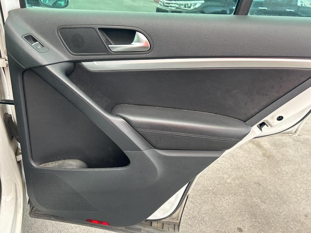 Photo '16' of Volkswagen Tiguan TDI 103KW Photo '16' of Volkswagen Tiguan TDI 103KW