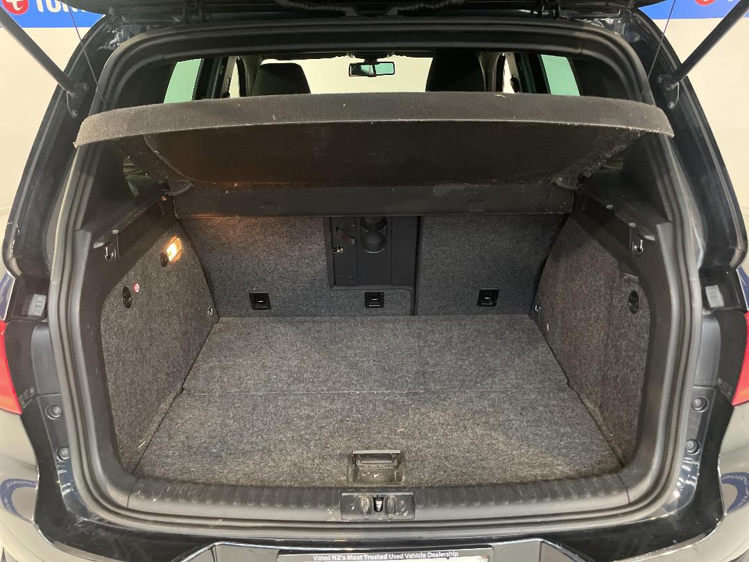 Photo '14' of Volkswagen Tiguan Photo '14' of Volkswagen Tiguan