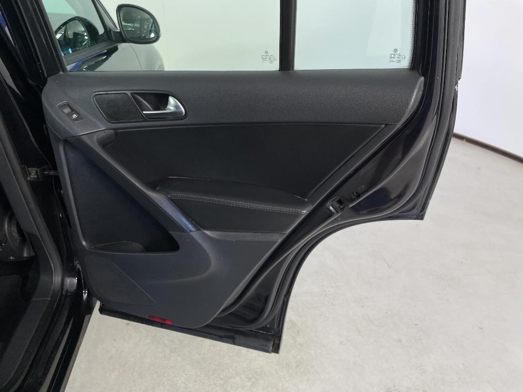 Photo '18' of Volkswagen Tiguan Photo '18' of Volkswagen Tiguan