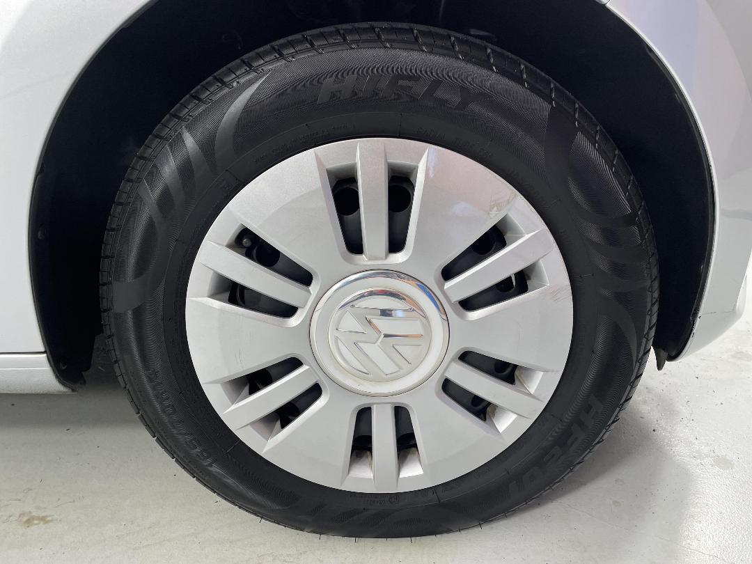 Photo '9' of Volkswagen UP