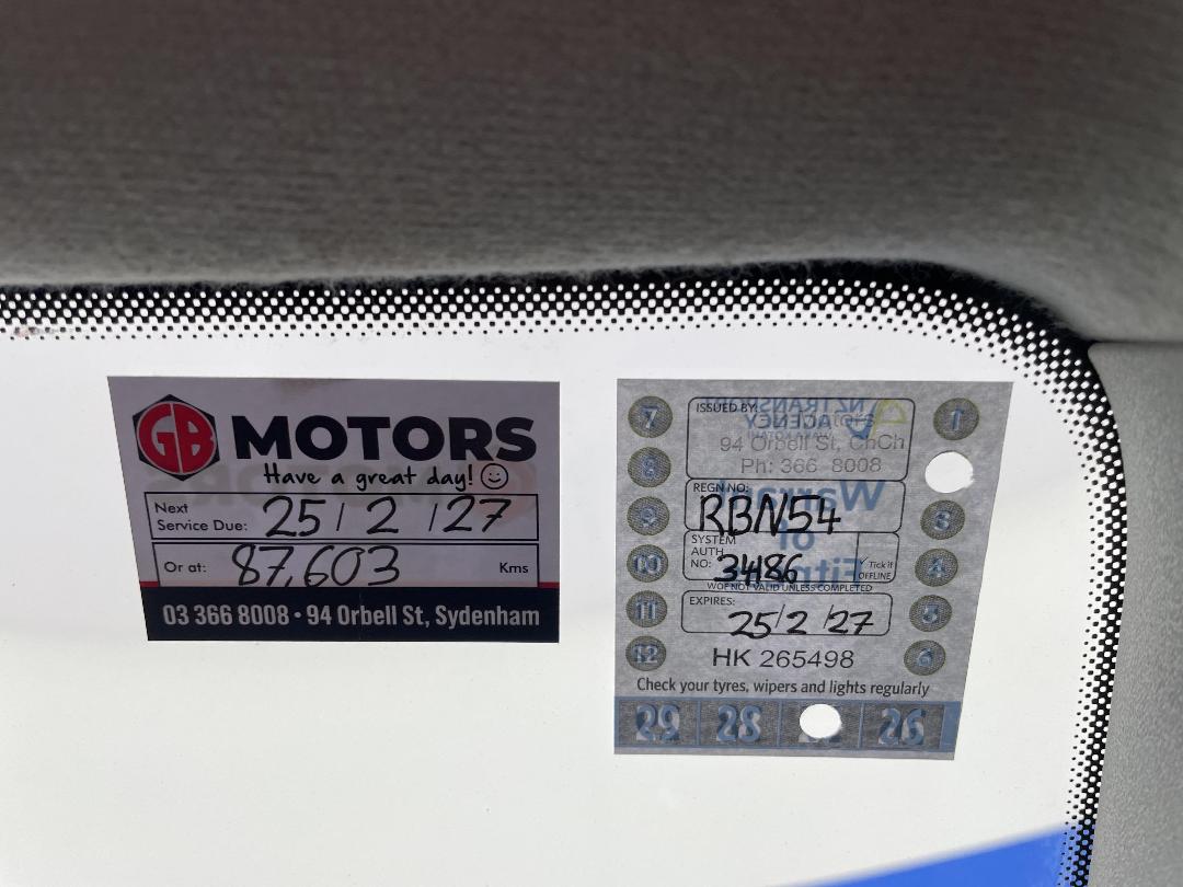 Photo '24' of Volkswagen UP