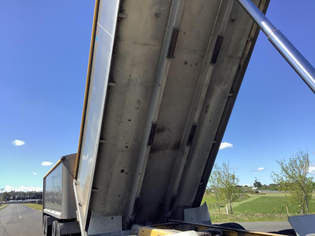 Photo '24' of Volvo FM 500 Tipper Photo '24' of Volvo FM 500 Tipper