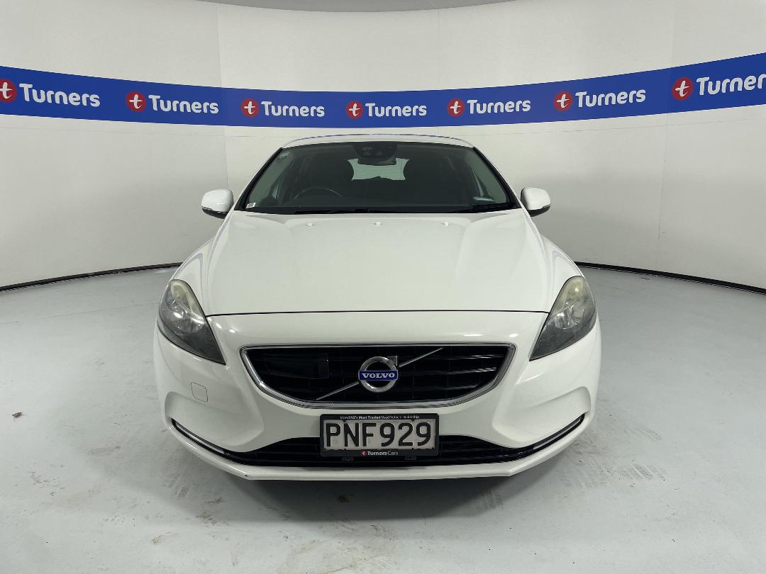 Photo '2' of Volvo V40 Photo '2' of Volvo V40