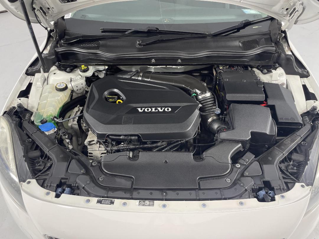 Photo '13' of Volvo V40 Photo '13' of Volvo V40