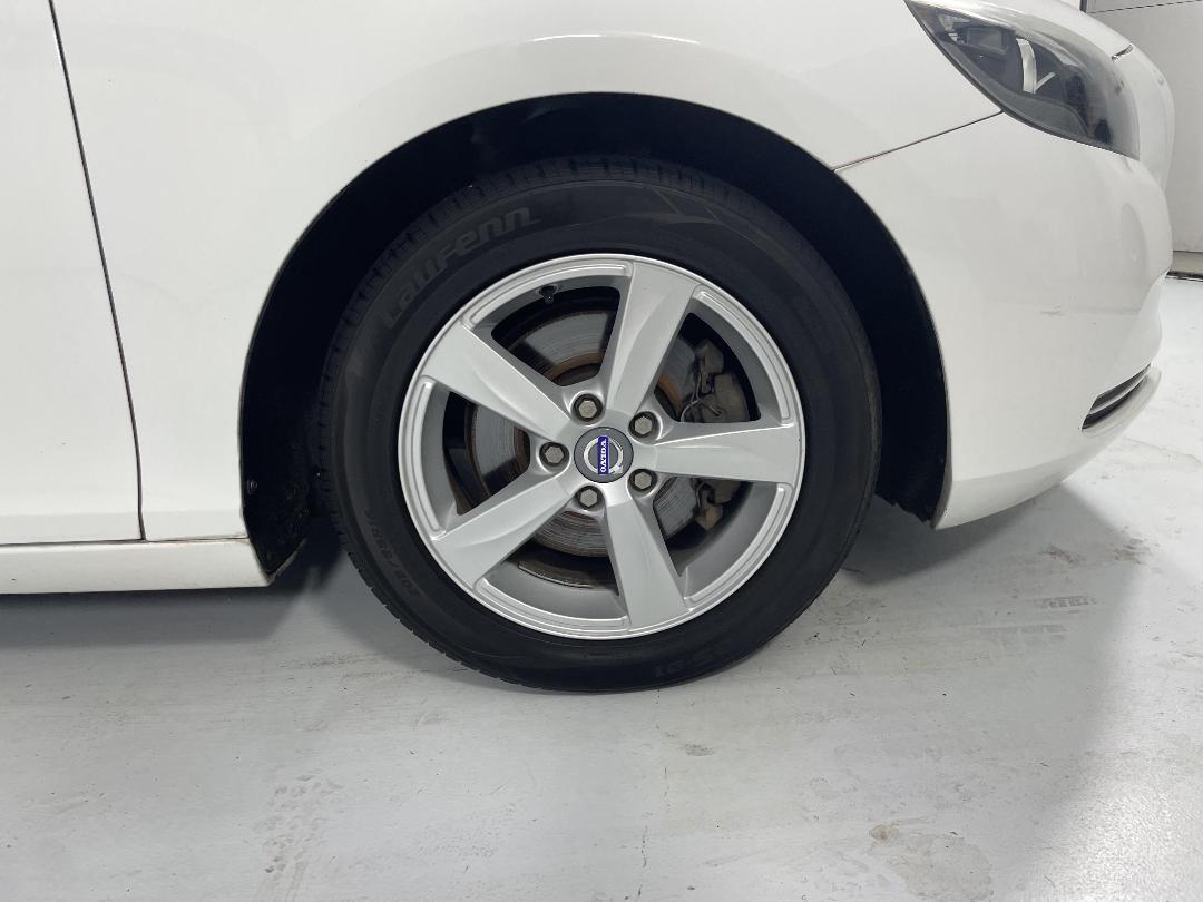 Photo '9' of Volvo V40 Photo '9' of Volvo V40