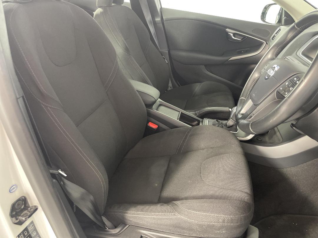 Photo '16' of Volvo V40 Photo '16' of Volvo V40