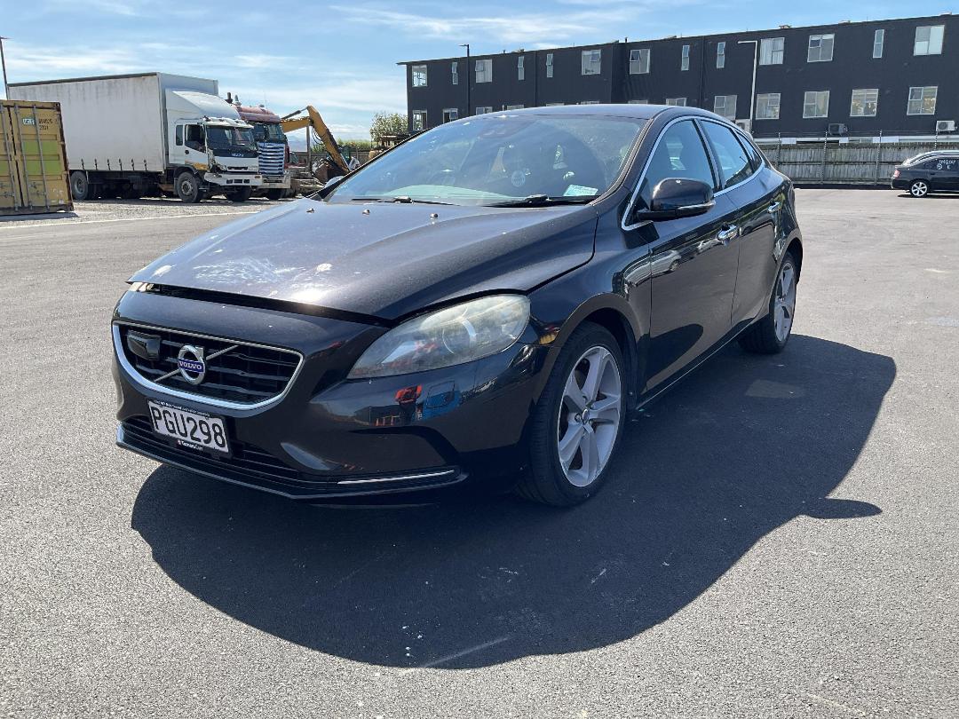 Photo '3' of Volvo V40 T4