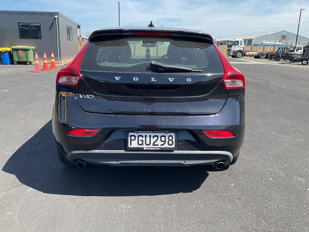 Photo '5' of Volvo V40 T4