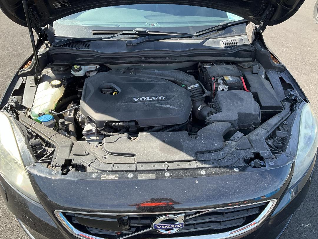 Photo '7' of Volvo V40 T4