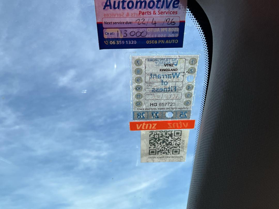 Photo '15' of Volvo V40 T4