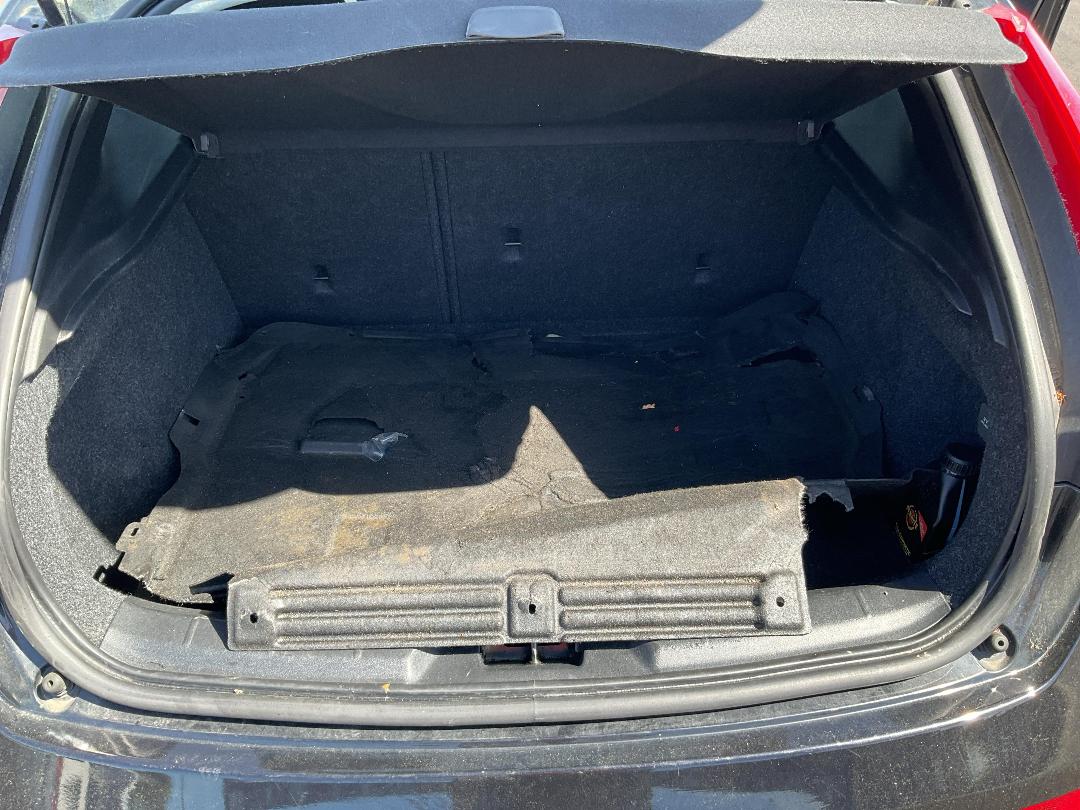 Photo '14' of Volvo V40 T4