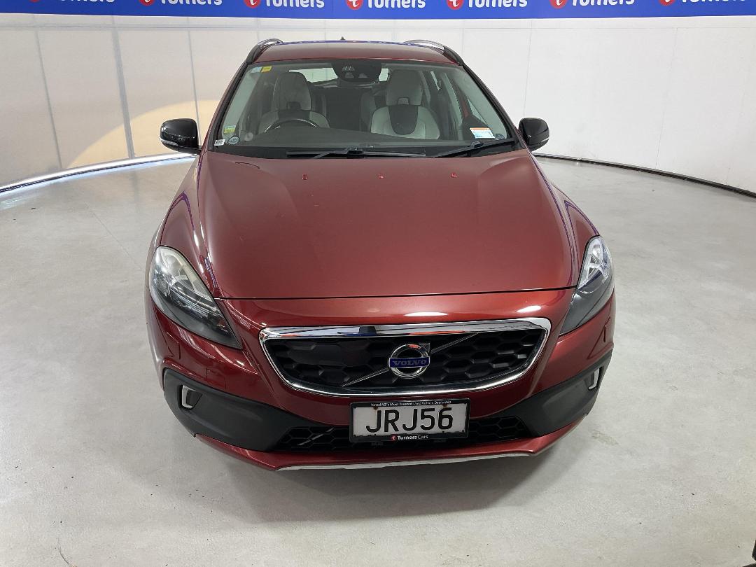 Photo '2' of Volvo V40