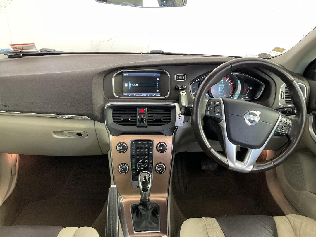 Photo '17' of Volvo V40