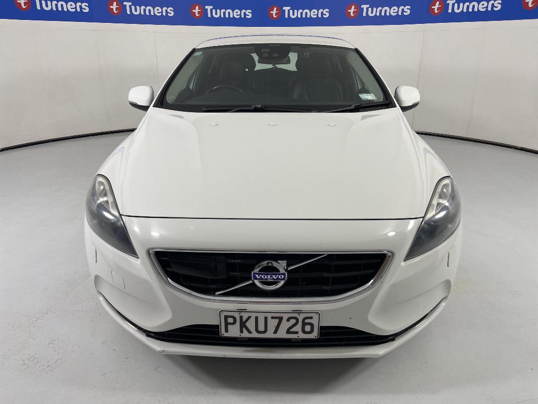 Photo '2' of Volvo V40