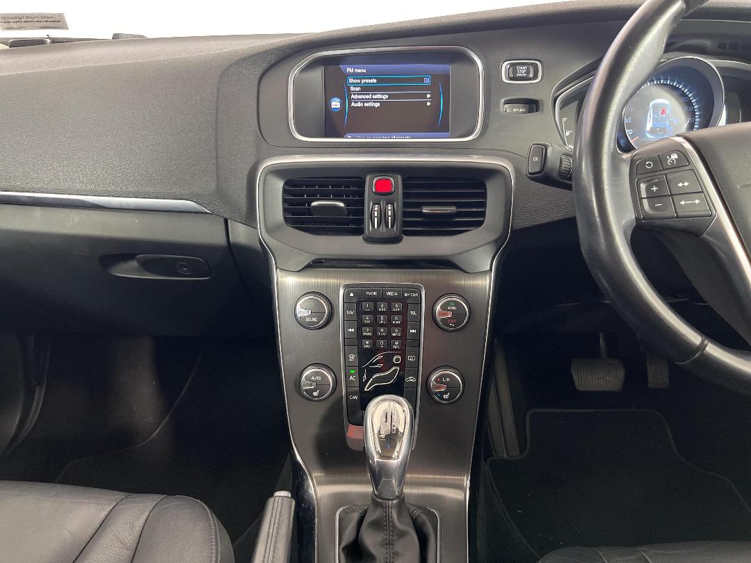 Photo '18' of Volvo V40