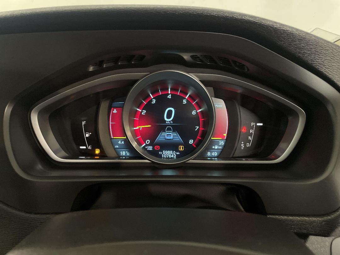 Photo '21' of Volvo V40