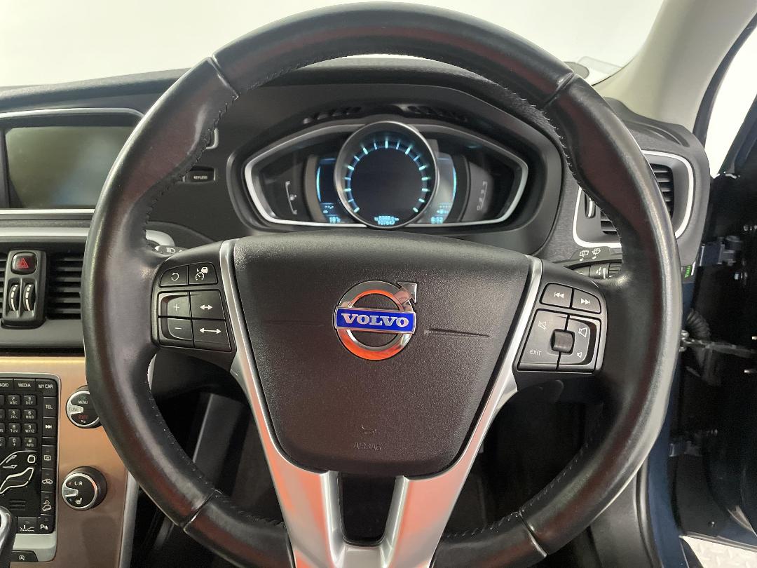 Photo '28' of Volvo V40