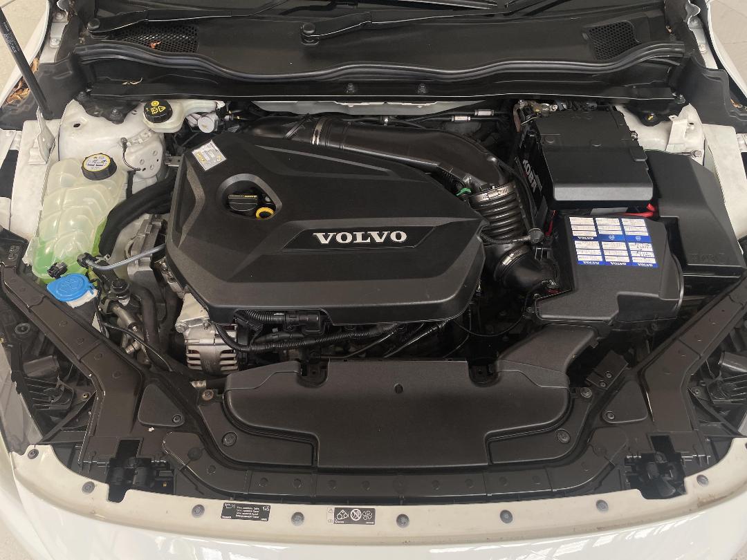 Photo '13' of Volvo V40 Photo '13' of Volvo V40