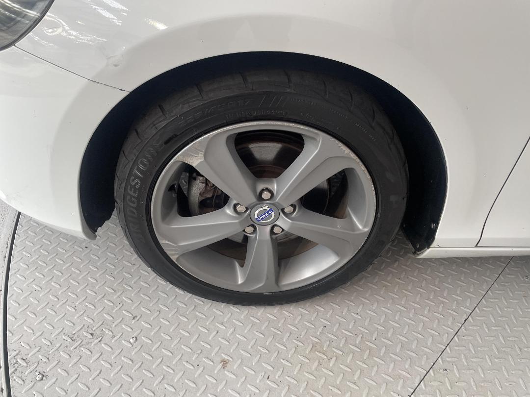 Photo '10' of Volvo V40 Photo '10' of Volvo V40