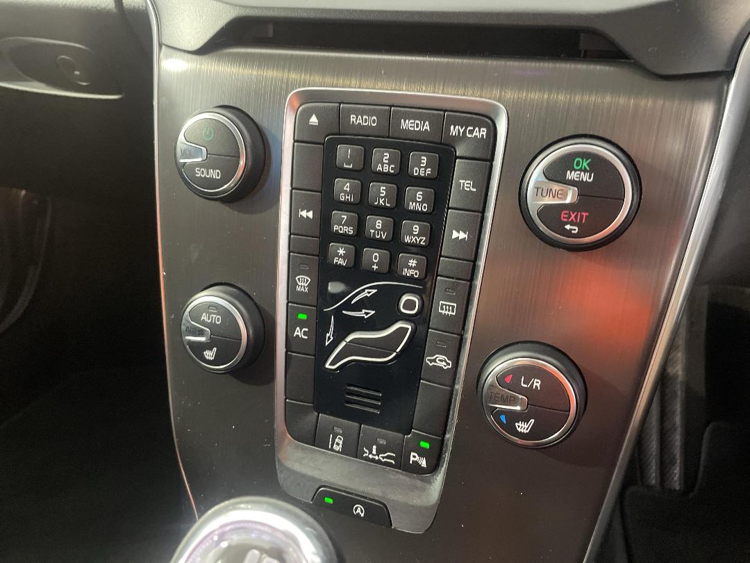 Photo '30' of Volvo V40 Photo '30' of Volvo V40