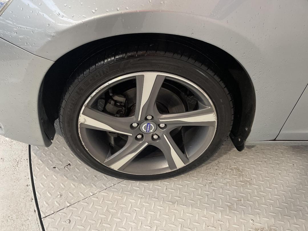 Photo '10' of Volvo V60