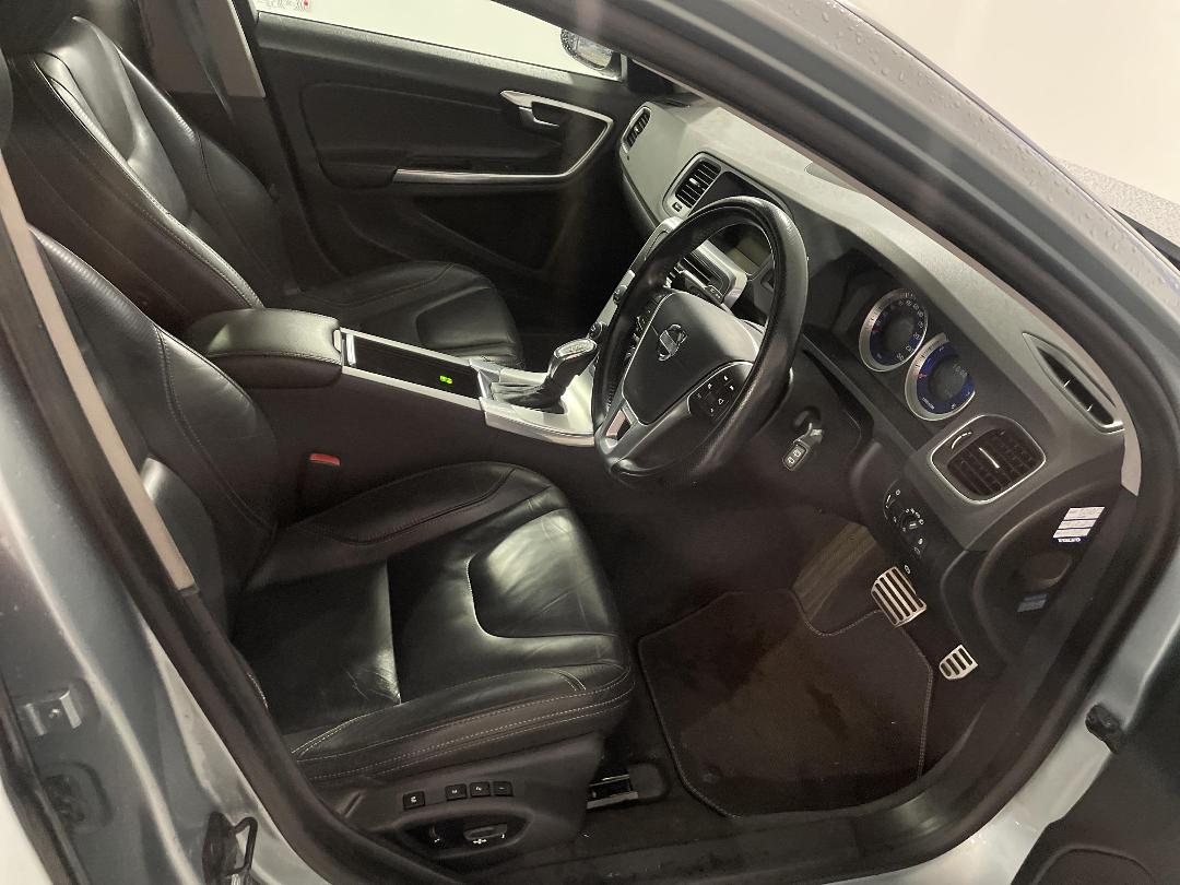 Photo '16' of Volvo V60