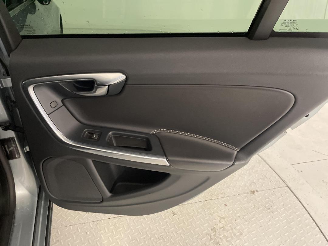 Photo '19' of Volvo V60