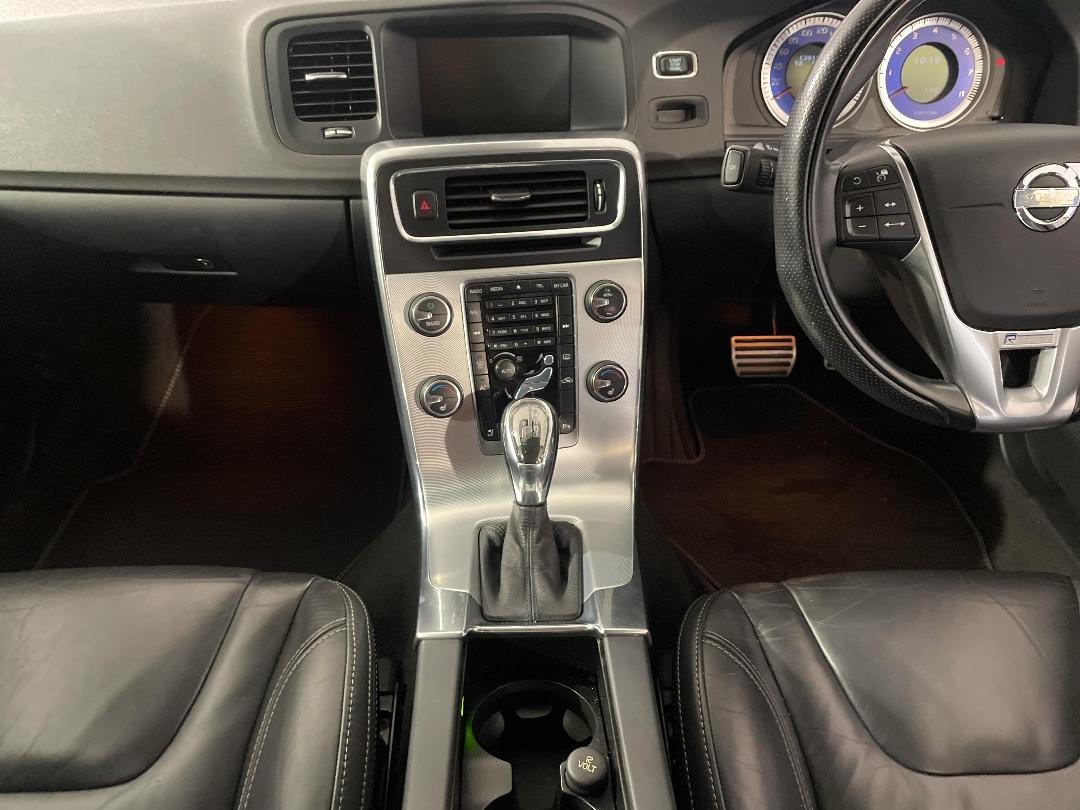 Photo '18' of Volvo V60