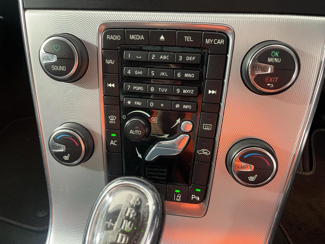 Photo '30' of Volvo V60