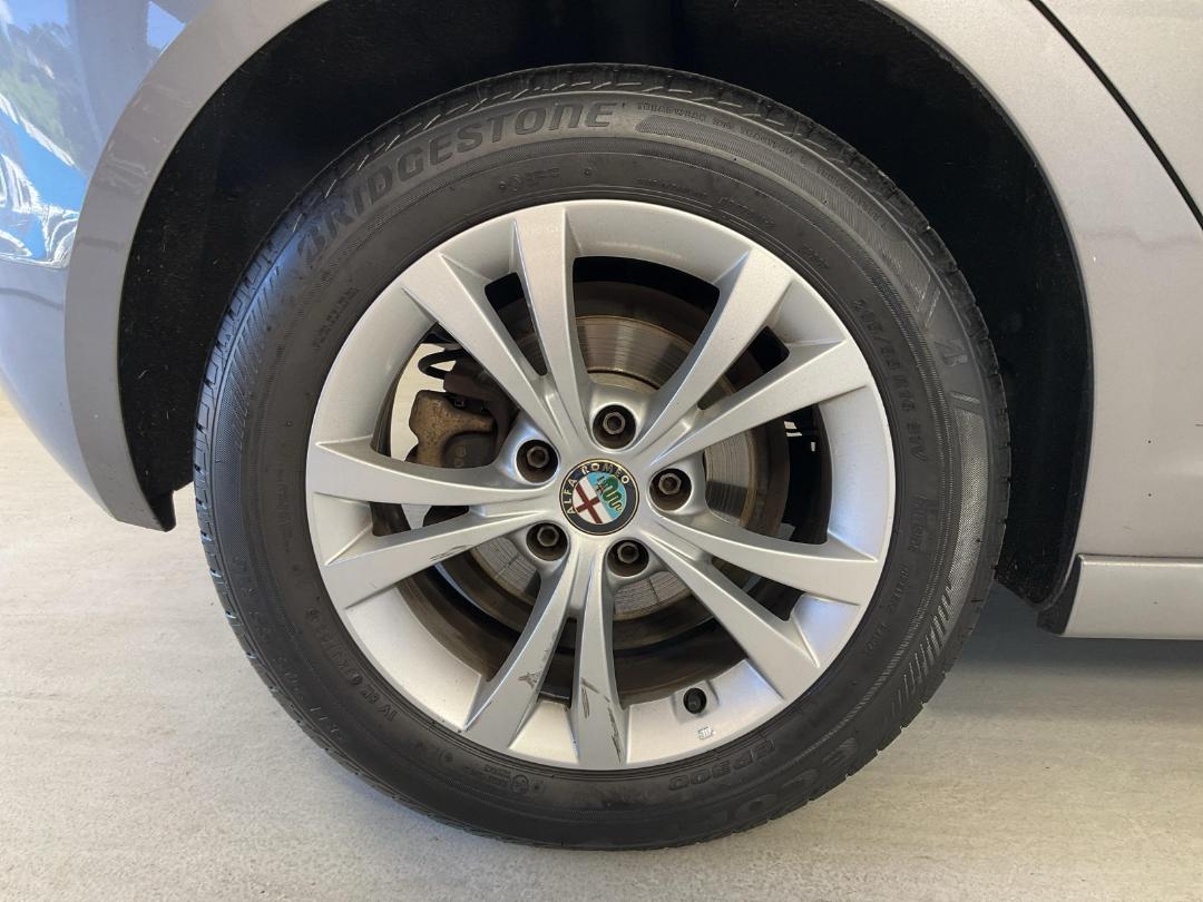 Photo '12' of Alfa Romeo Giulietta Photo '12' of Alfa Romeo Giulietta