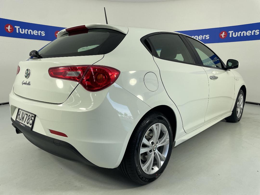 Photo '7' of Alfa Romeo Giulietta Photo '7' of Alfa Romeo Giulietta