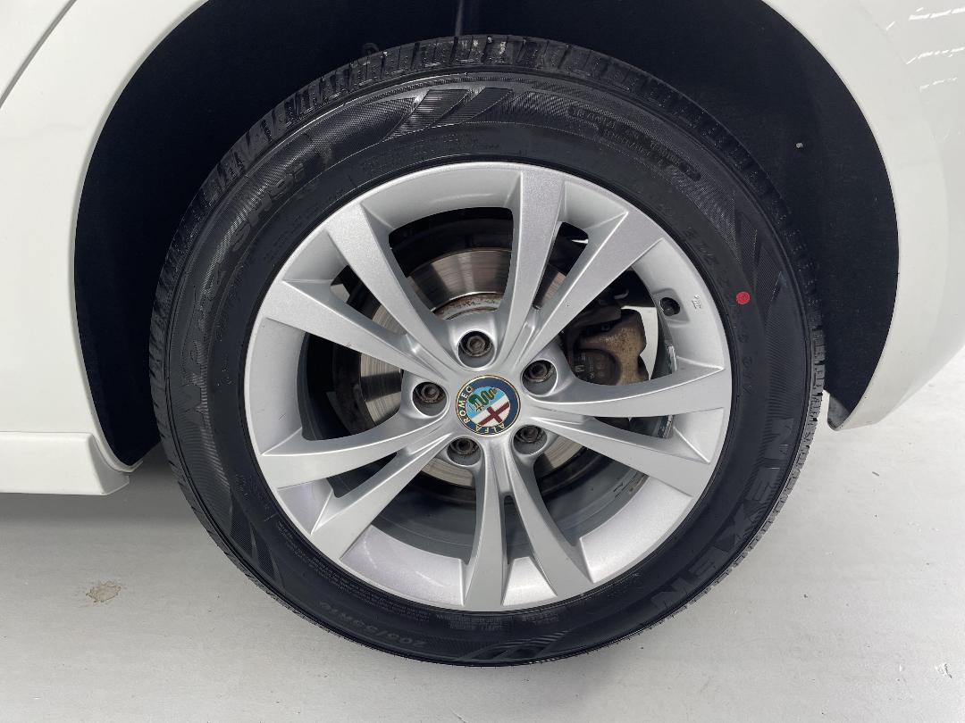 Photo '11' of Alfa Romeo Giulietta Photo '11' of Alfa Romeo Giulietta