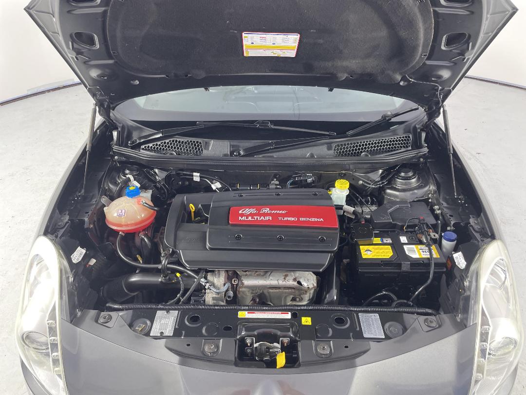 Photo '13' of Alfa Romeo Giulietta