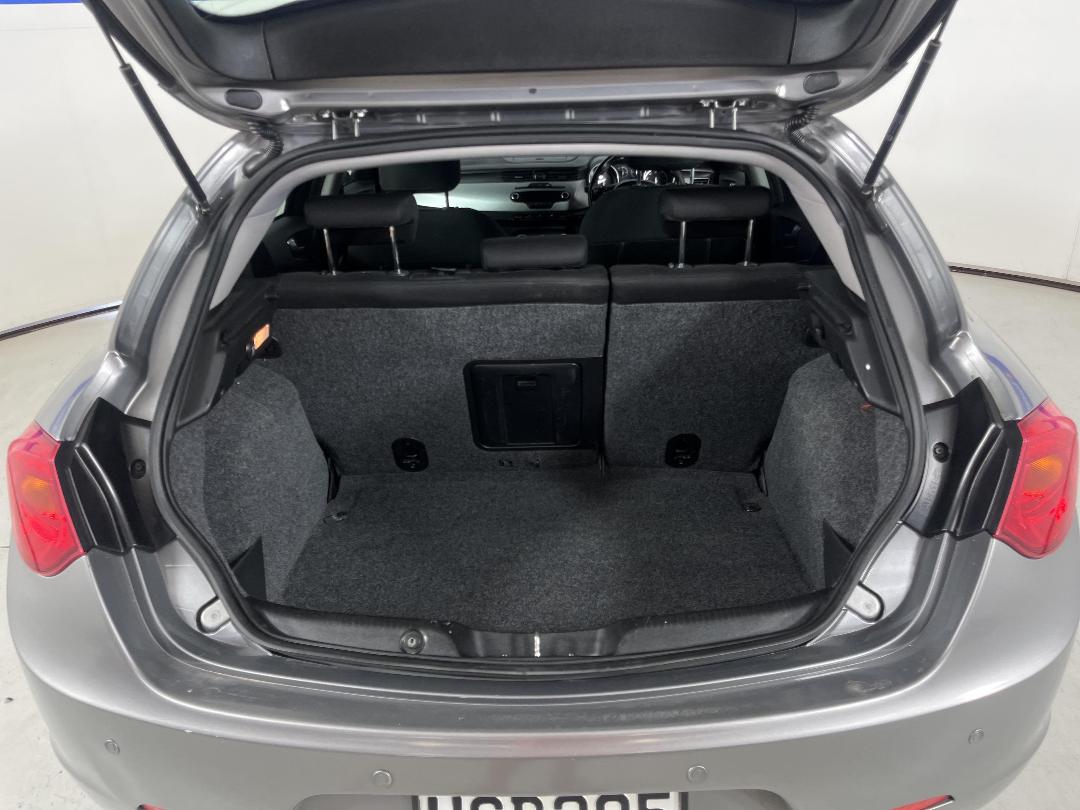 Photo '14' of Alfa Romeo Giulietta Photo '14' of Alfa Romeo Giulietta