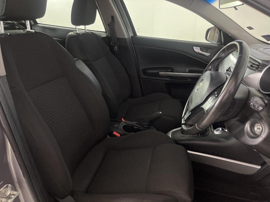 Photo '16' of Alfa Romeo Giulietta Photo '16' of Alfa Romeo Giulietta