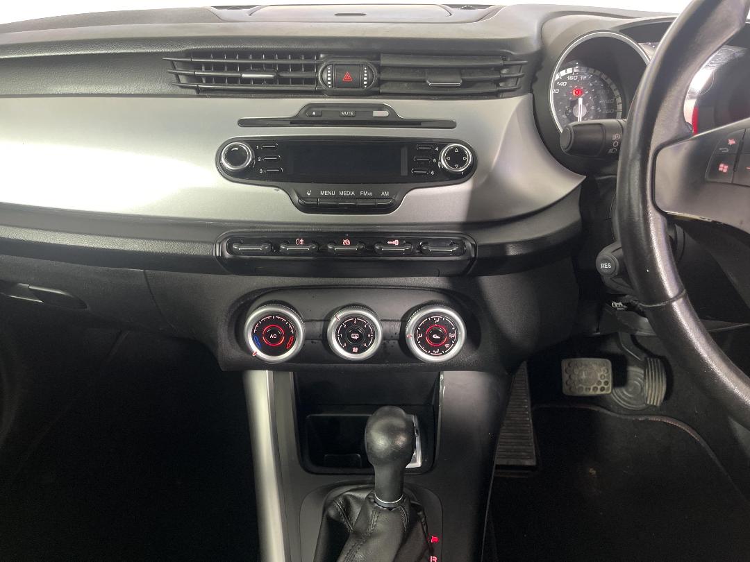 Photo '18' of Alfa Romeo Giulietta Photo '18' of Alfa Romeo Giulietta