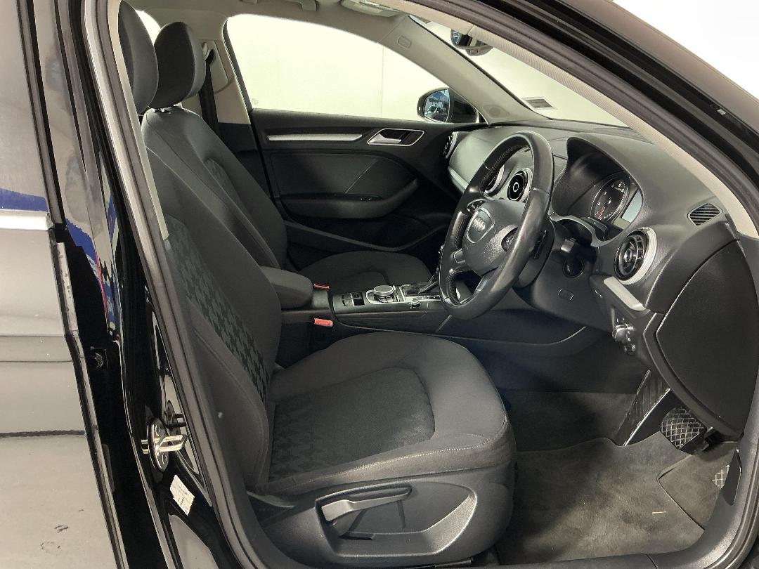 Photo '16' of Audi A3 Photo '16' of Audi A3