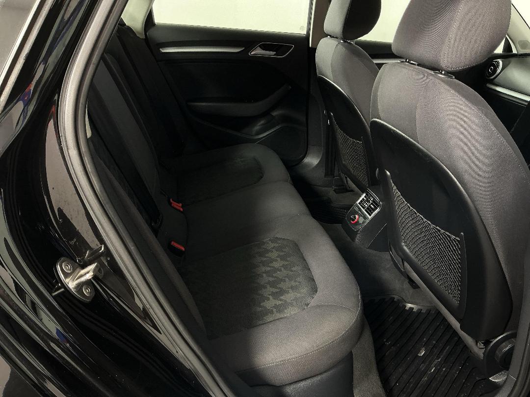 Photo '20' of Audi A3 Photo '20' of Audi A3