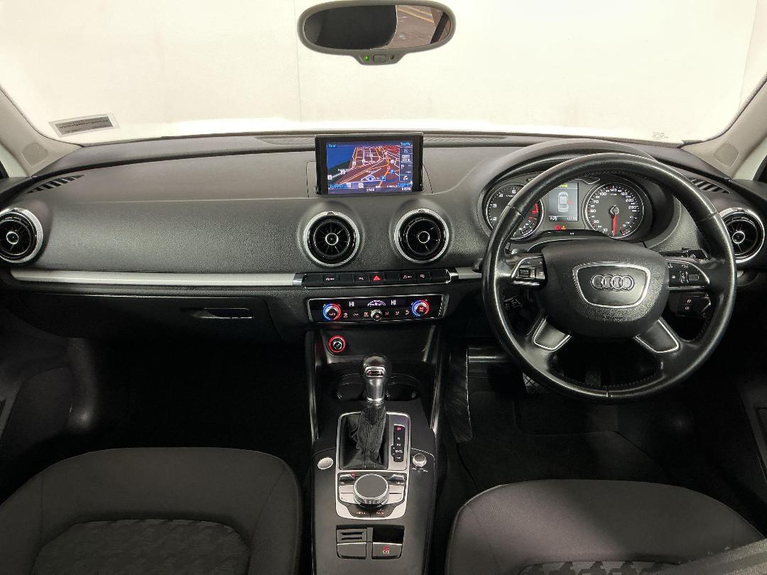 Photo '17' of Audi A3 Photo '17' of Audi A3