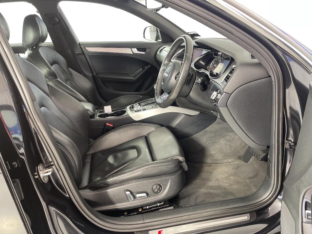 Photo '16' of Audi A4 Photo '16' of Audi A4