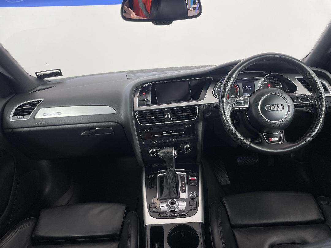 Photo '17' of Audi A4 Photo '17' of Audi A4