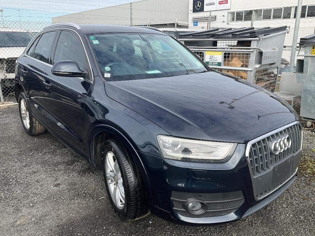 Photo '3' of Audi Q3 Photo '3' of Audi Q3