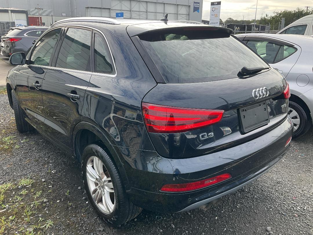 Photo '4' of Audi Q3 Photo '4' of Audi Q3