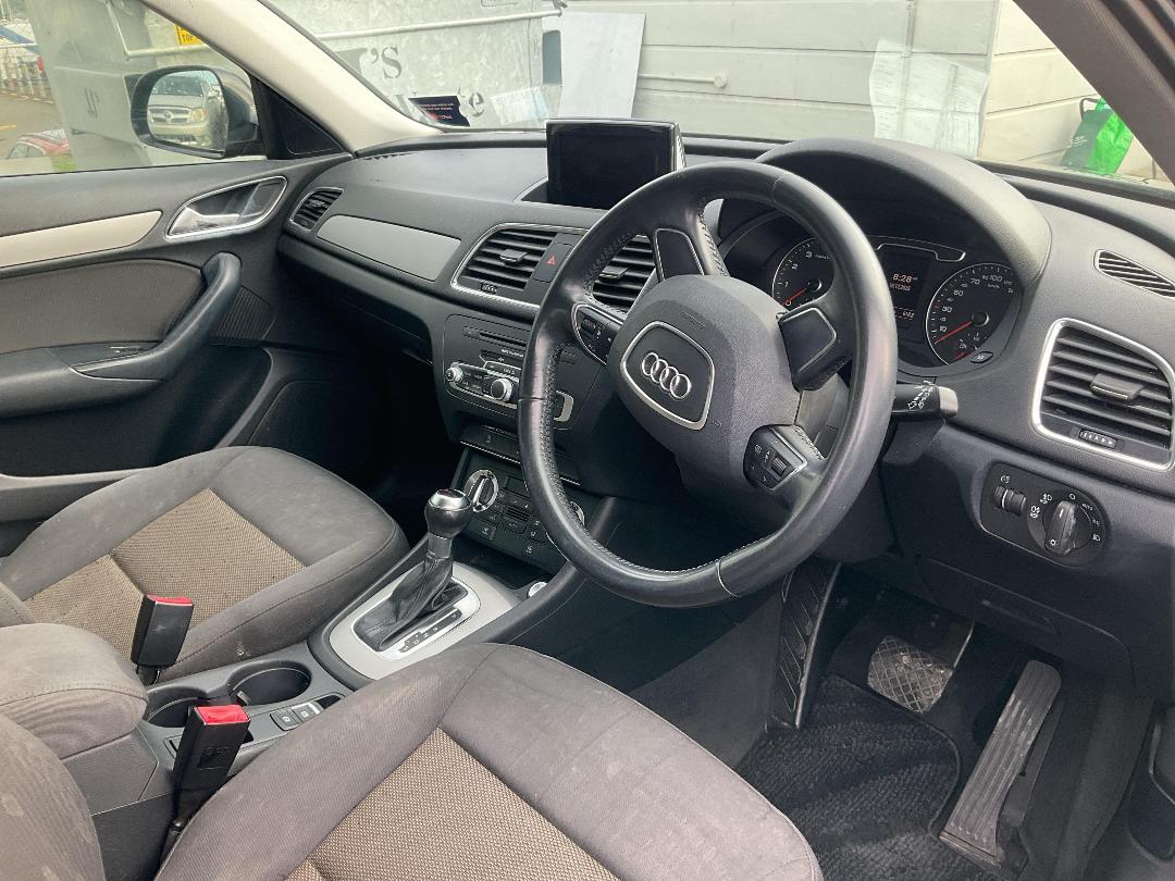 Photo '9' of Audi Q3 Photo '9' of Audi Q3