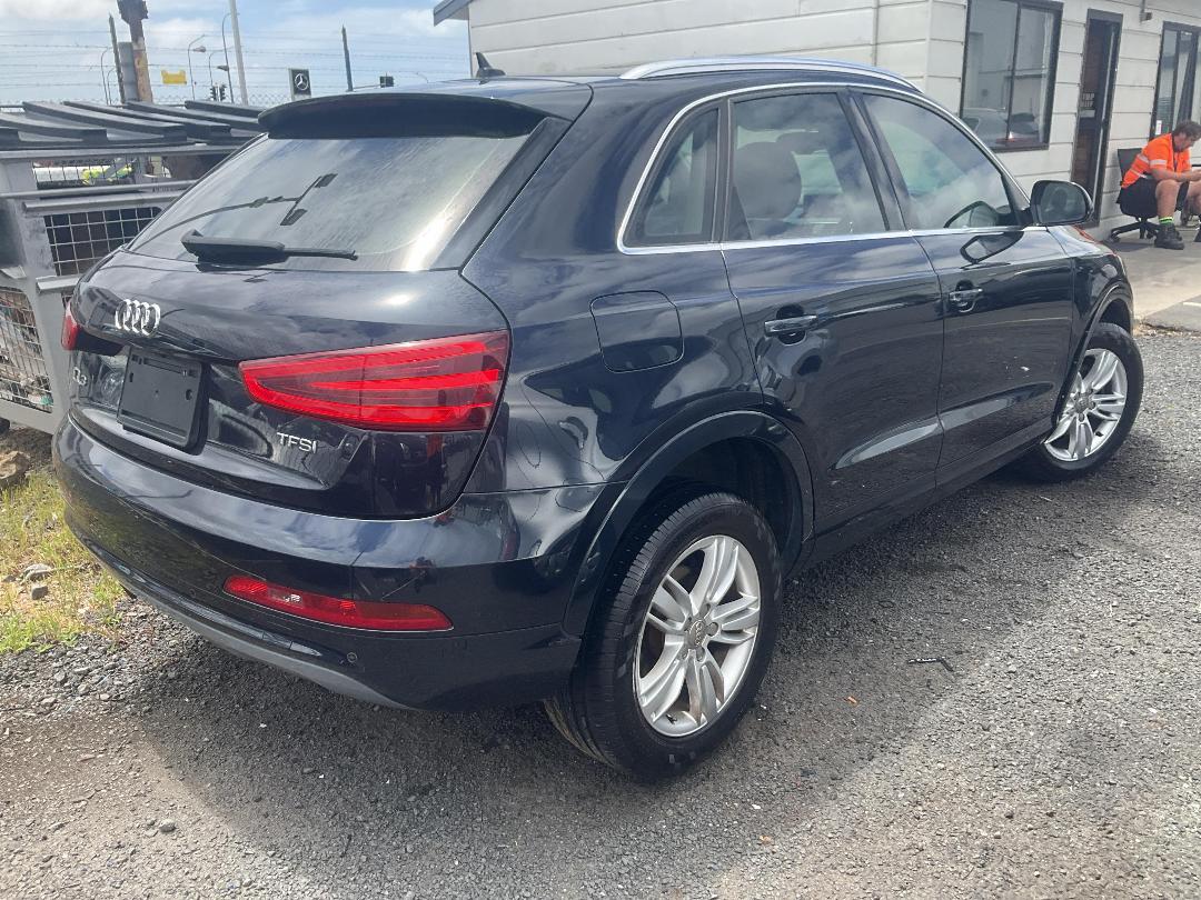 Photo '27' of Audi Q3 Photo '27' of Audi Q3