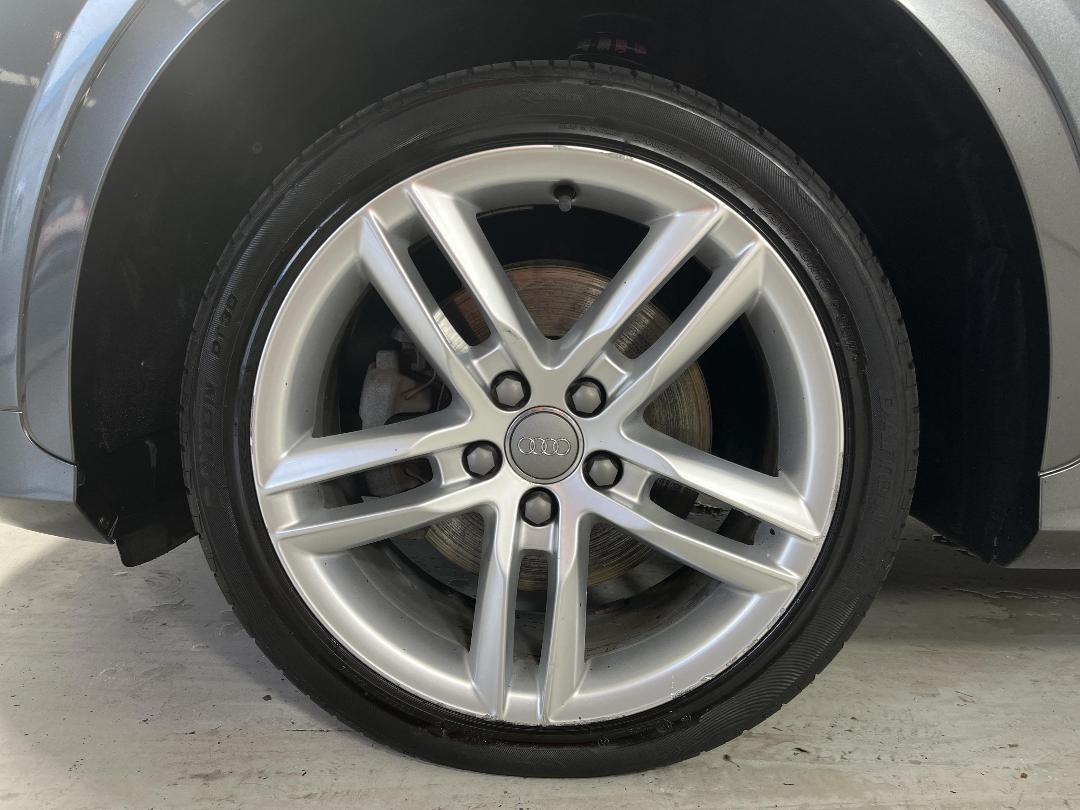 Photo '10' of Audi Q3 Photo '10' of Audi Q3