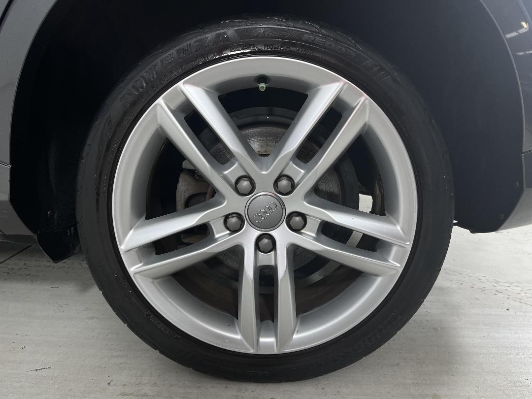 Photo '11' of Audi Q3 Photo '11' of Audi Q3